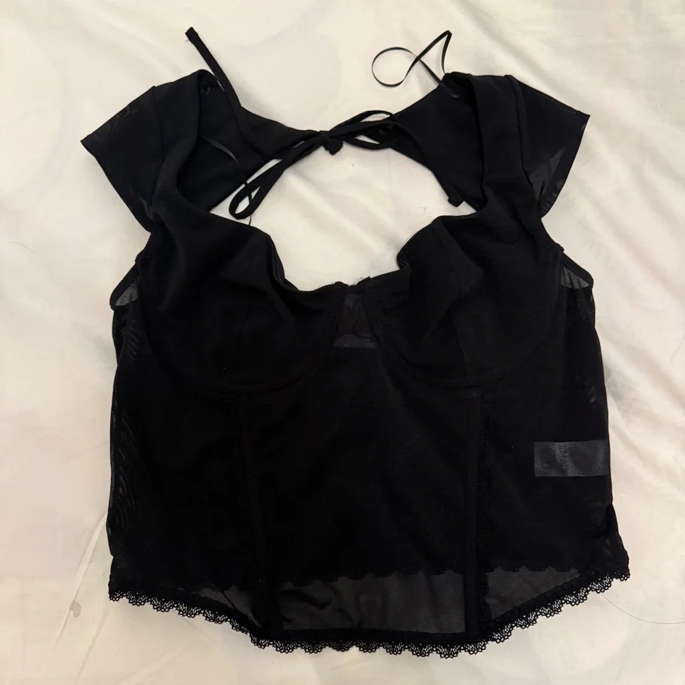 Garage corset top with open back - Picture 3 of 4